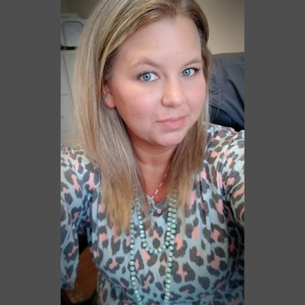 Meet your Posher, Jennifer